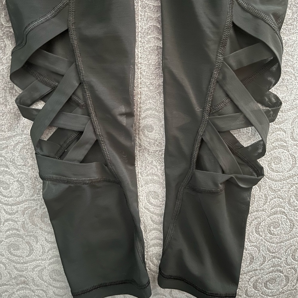 Victoria’s Secret sport leggings